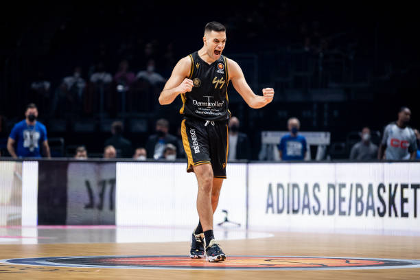 就是超越著 就是超越著