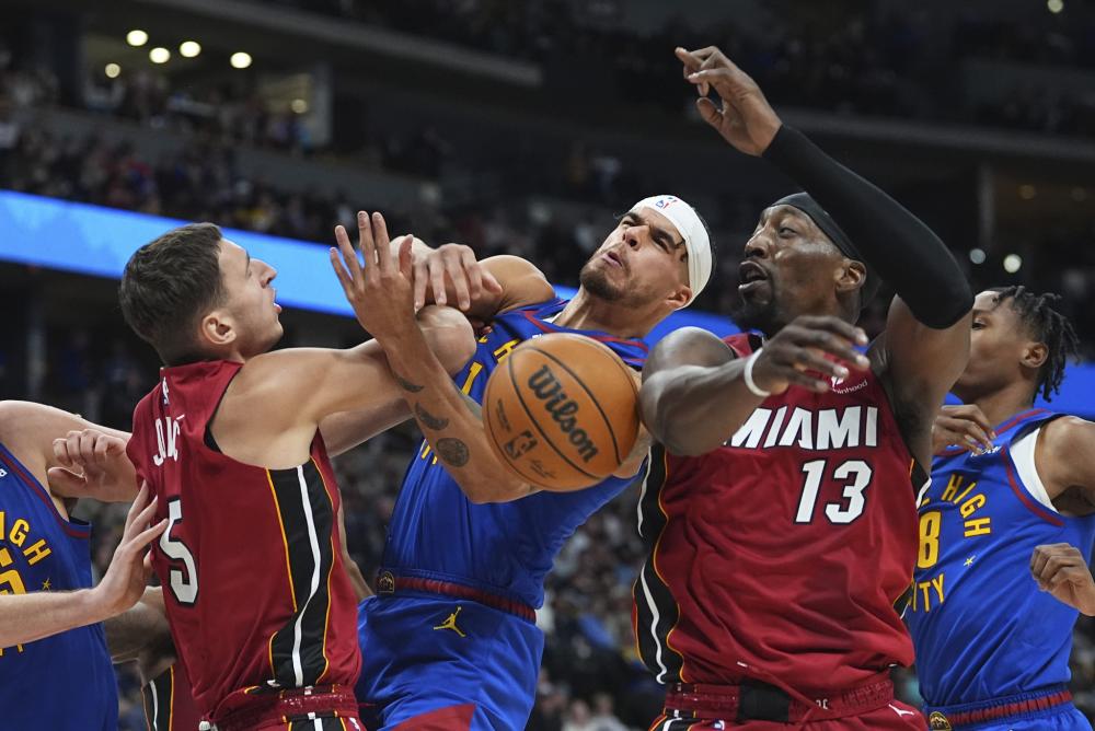 的球员之间 的球员之间