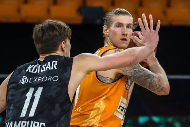 以期在这场 以期在这场